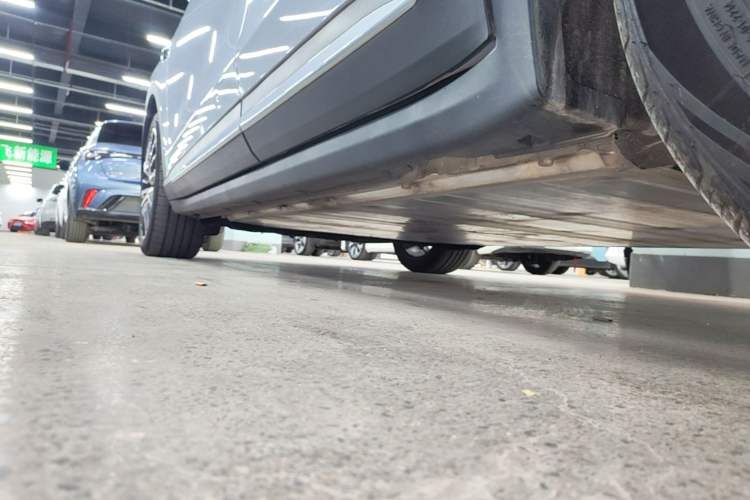 Used Leapmotor C11 2021 Revised Version Luxury Edition Left Side Sill
