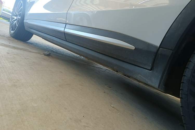 Used Leapmotor C11 2021 Deluxe Edition Left Side Sill