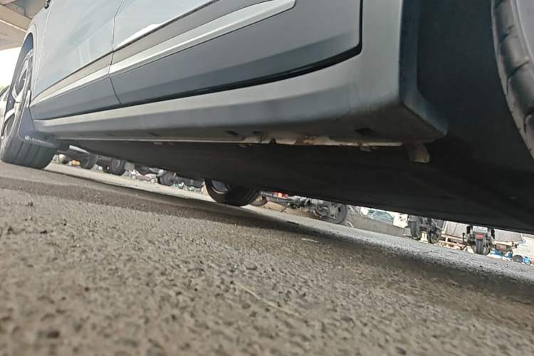 Used Leapmotor C11 2021 Deluxe Edition Left Side Sill