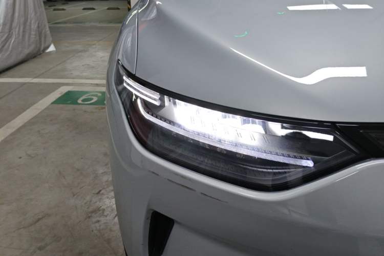 Used Leapmotor C11 2021 Deluxe Edition Right Front Headlight