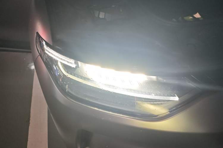 Used Leapmotor C11 2021 Deluxe Edition Right Front Headlight