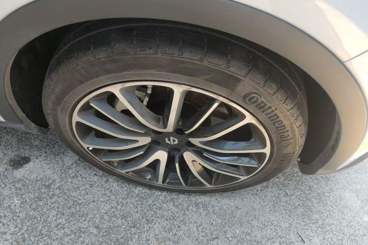 Used Leapmotor C11 2021 Luxury Edition Right Front Wheel Hub