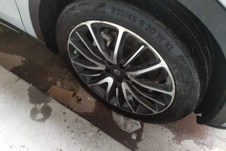 Used Leapmotor C11 2021 Luxury Edition Right Front Wheel Hub