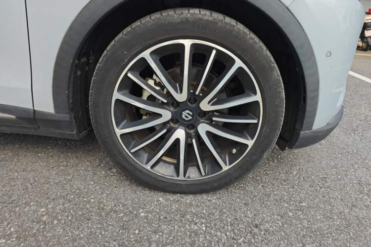 Used Leapmotor C11 2021 Revised Version Luxury Edition Right Front Wheel Hub