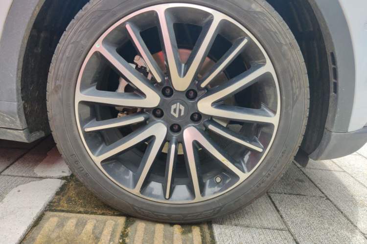 Used Leapmotor C11 2021 Revised Version Luxury Edition Right Front Wheel Hub
