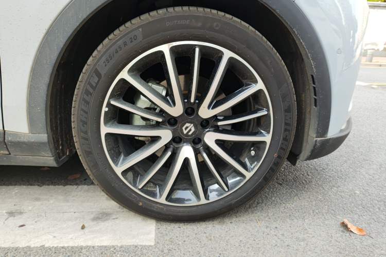 Used Leapmotor C11 2021 Luxury Edition Right Front Wheel Hub