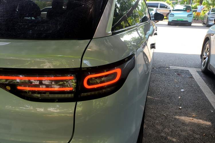Used Leapmotor C11 2021 Luxury Edition Right Rear Taillight