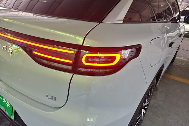 Used Leapmotor C11 2021 Luxury Edition Right Rear Taillight