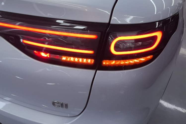 Used Leapmotor C11 2021 Deluxe Edition Right Rear Taillight