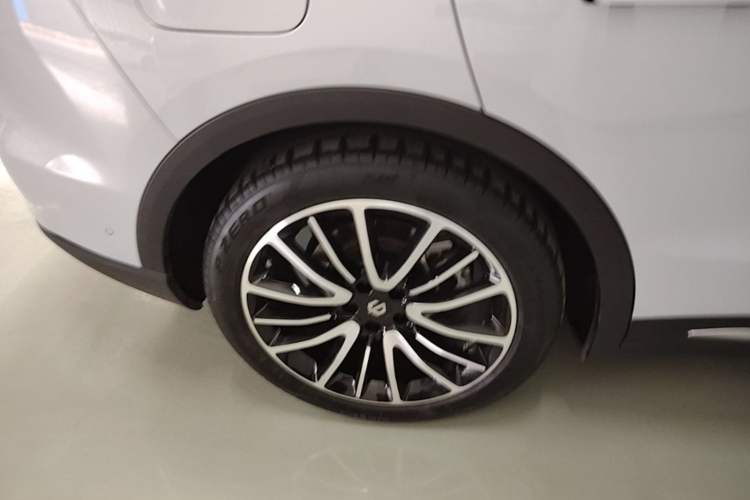 Used Leapmotor C11 2021 Revised Version Luxury Edition Right Rear Wheel Hub