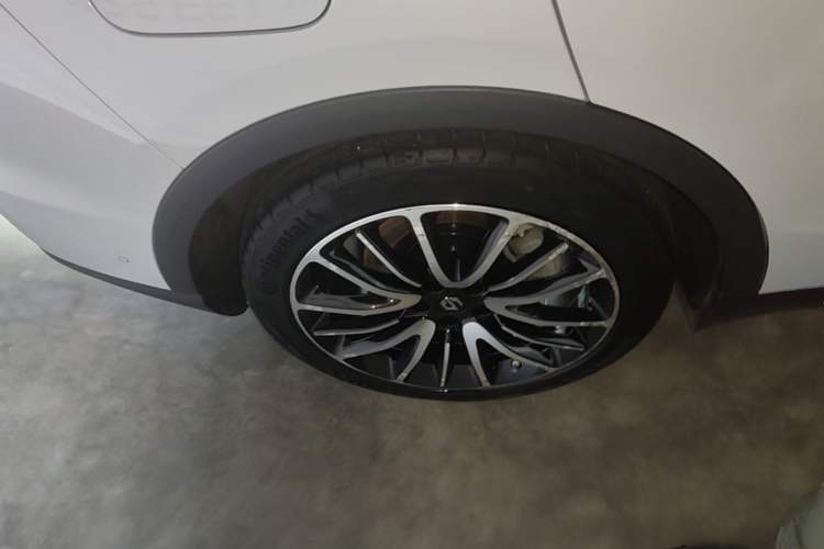 Used Leapmotor C11 2021 Revised Version Luxury Edition Right Rear Wheel Hub