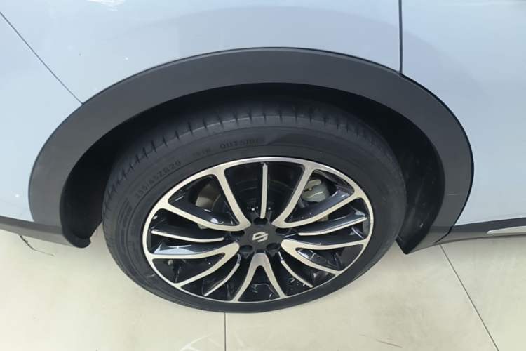 Used Leapmotor C11 2021 Revised Version Luxury Edition Right Rear Wheel Hub