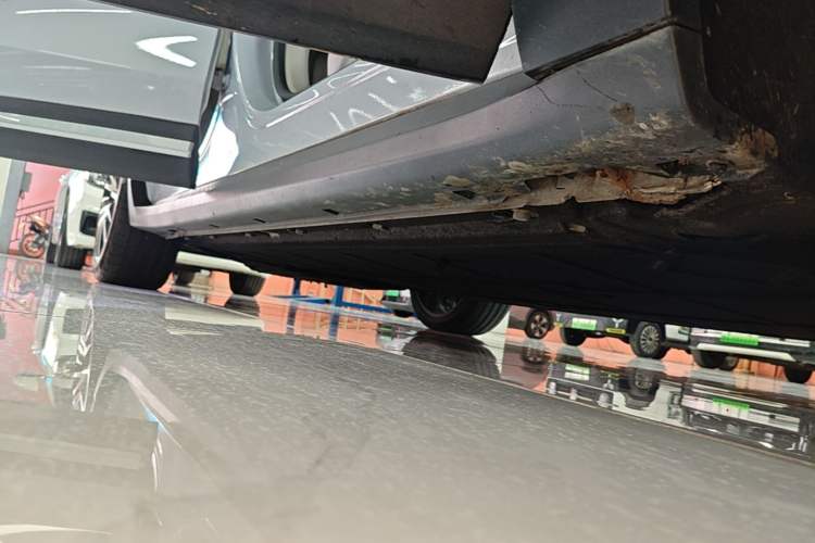 Used Leapmotor C11 2021 Revised Version Luxury Edition Right Side Sill