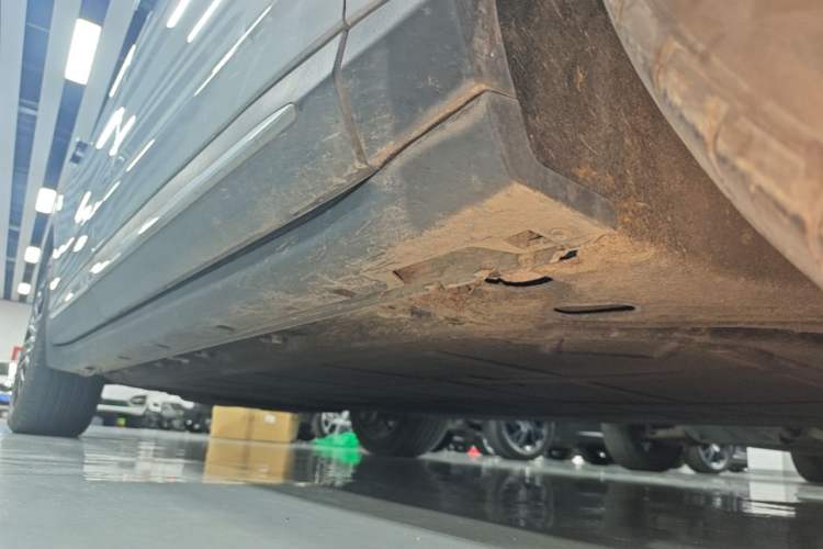 Used Leapmotor C11 2021 Executive Edition 610 Right Side Sill