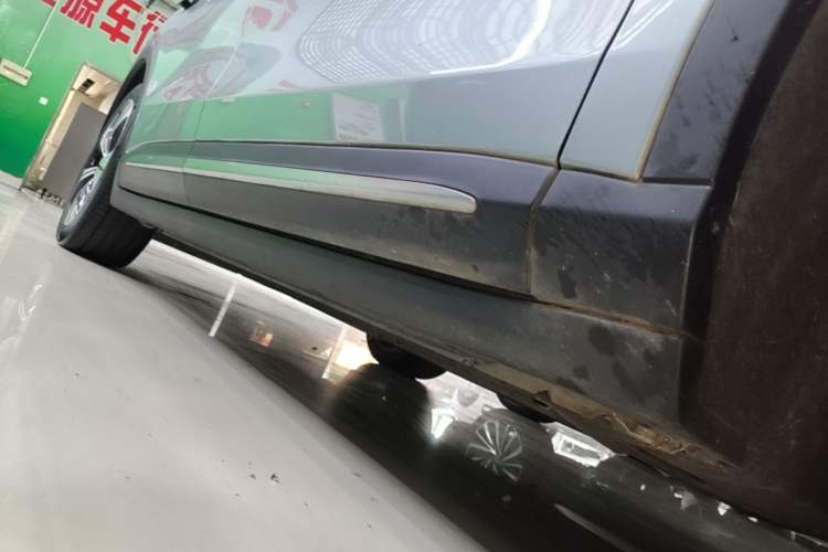Used Leapmotor C11 2021 Deluxe Edition Right Side Sill