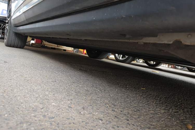 Used Leapmotor C11 2021 Luxury Edition Right Side Sill