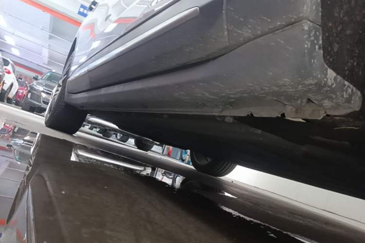 Used Leapmotor C11 2021 Luxury Edition Right Side Sill