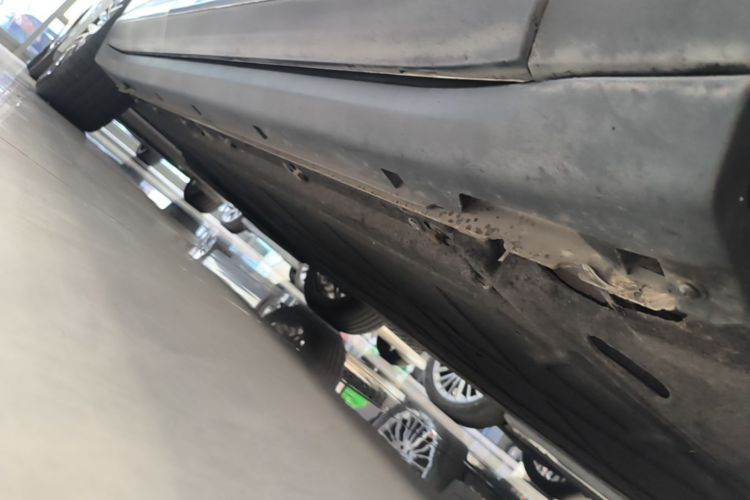 Used Leapmotor C11 2021 Luxury Edition Right Side Sill