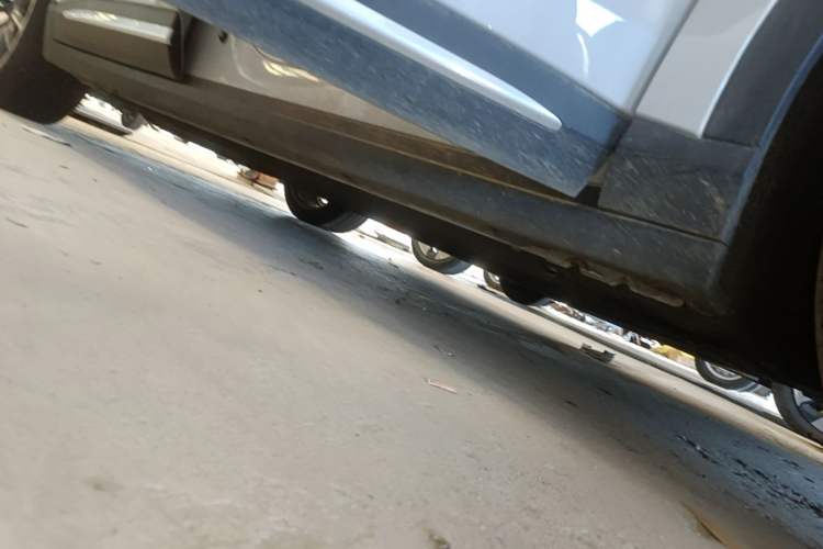 Used Leapmotor C11 2021 Deluxe Edition Right Side Sill