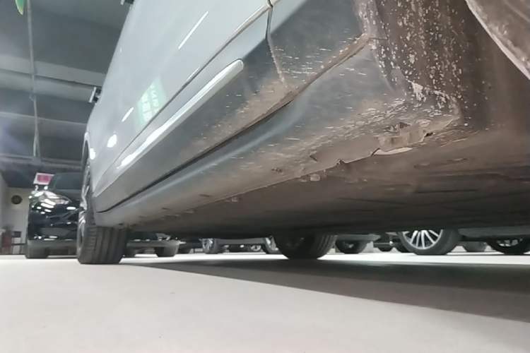 Used Leapmotor C11 2021 Luxury Edition Right Side Sill
