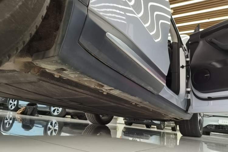 Used Leapmotor C11 2021 Performance Edition Right Side Sill