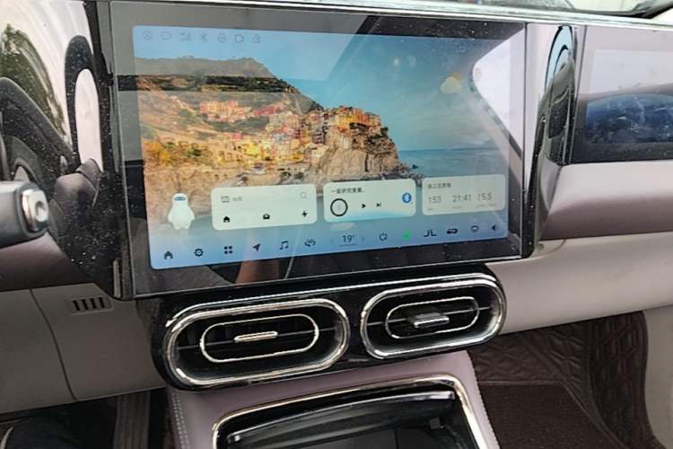 Used Leapmotor C11 2021 Luxury Edition Audio And AC Panel