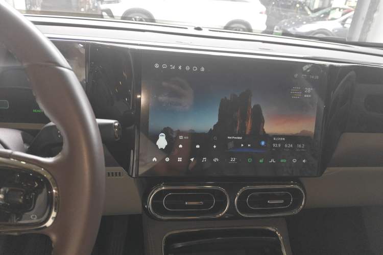 Used Leapmotor C11 2021 Revised Version Luxury Edition Audio And AC Panel