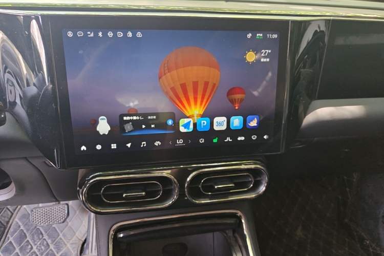 Used Leapmotor C11 2021 Luxury Edition Audio And AC Panel