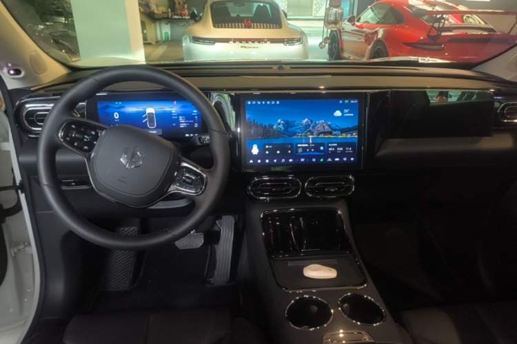 Used Leapmotor C11 2021 Revised Version Luxury Edition Center Console