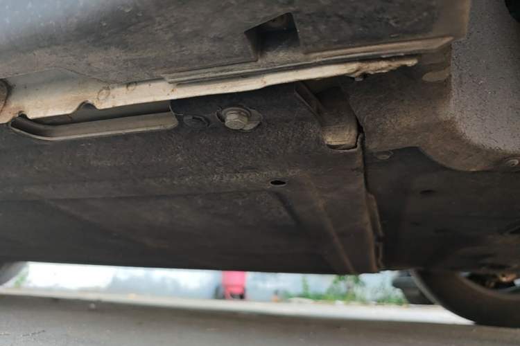 Used Leapmotor C11 2021 Luxury Edition Chassis Rear Left