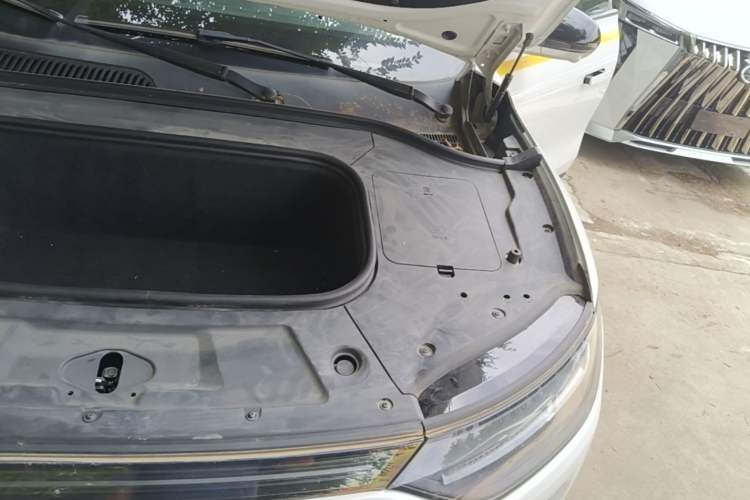 Used Leapmotor C11 2021 Luxury Edition Engine Bay Left