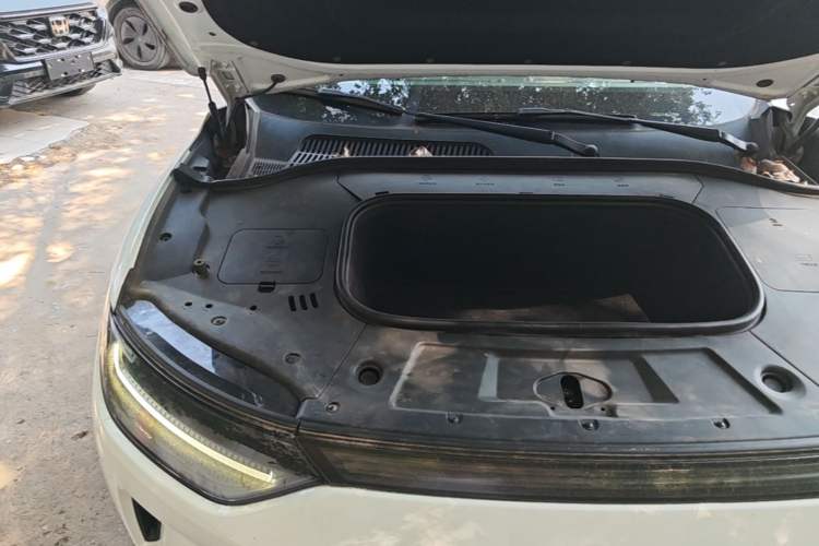 Used Leapmotor C11 2021 Luxury Edition Engine Bay Right