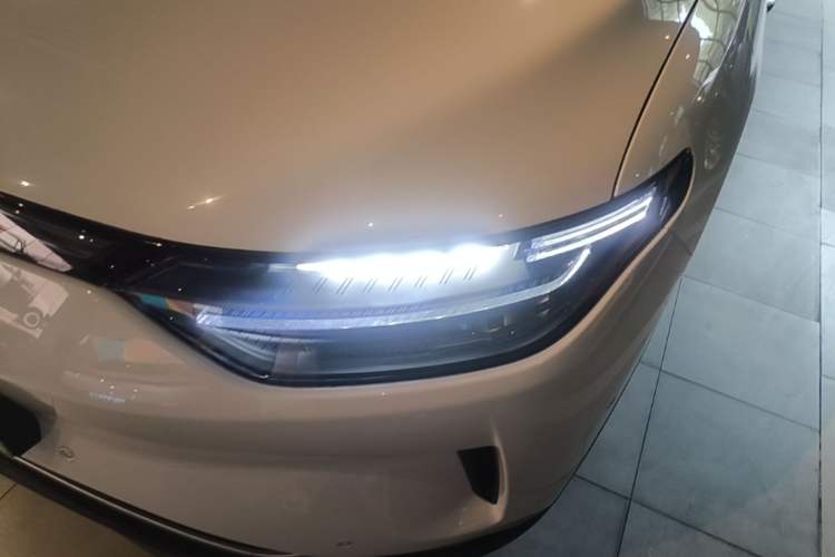 Used Leapmotor C11 2021 Revised Version Luxury Edition Left Front Headlight
