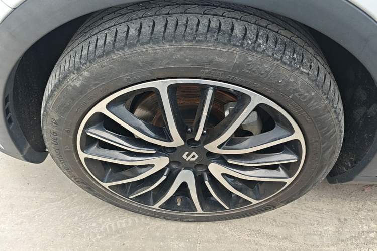 Used Leapmotor C11 2021 Revised Version Luxury Edition Left Front Wheel Hub