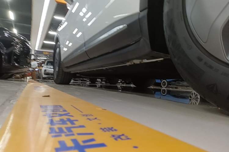 Used Leapmotor C11 2021 Luxury Edition Left Side Sill