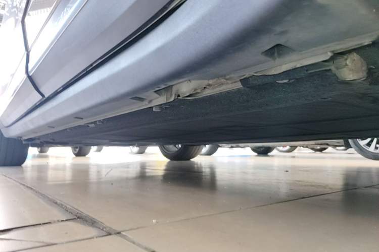 Used Leapmotor C11 2021 Deluxe Edition Left Side Sill