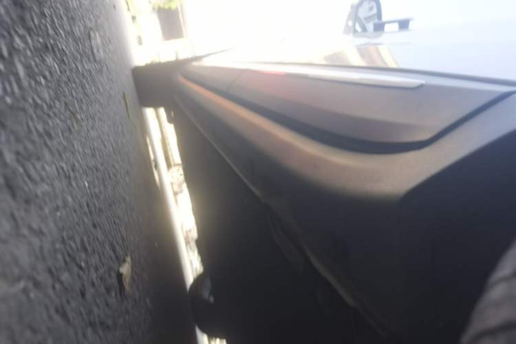 Used Leapmotor C11 2021 Revised Version Luxury Edition Left Side Sill