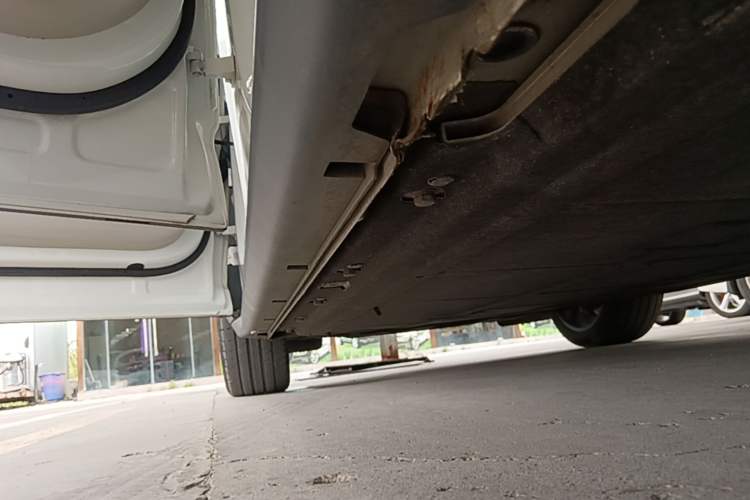 Used Leapmotor C11 2021 Deluxe Edition Left Side Sill