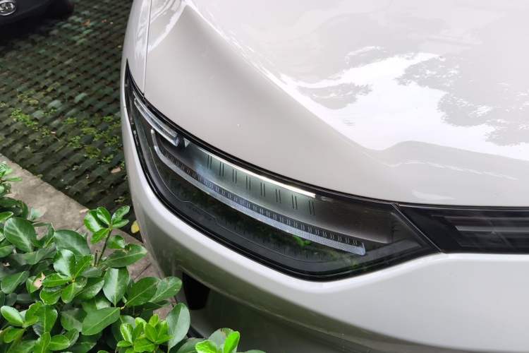 Used Leapmotor C11 2021 Revised Version Luxury Edition Right Front Headlight