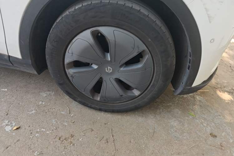 Used Leapmotor C11 2021 Luxury Edition Right Front Wheel Hub