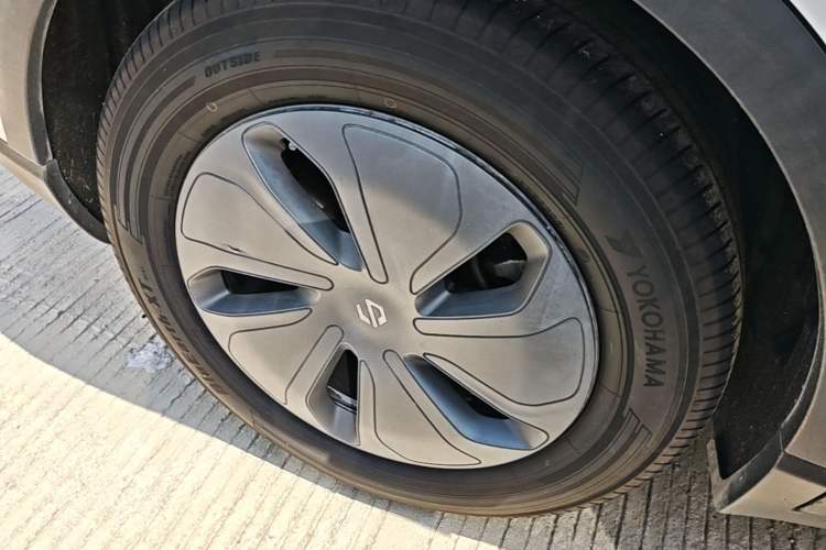 Used Leapmotor C11 2021 Luxury Edition Right Rear Wheel Hub