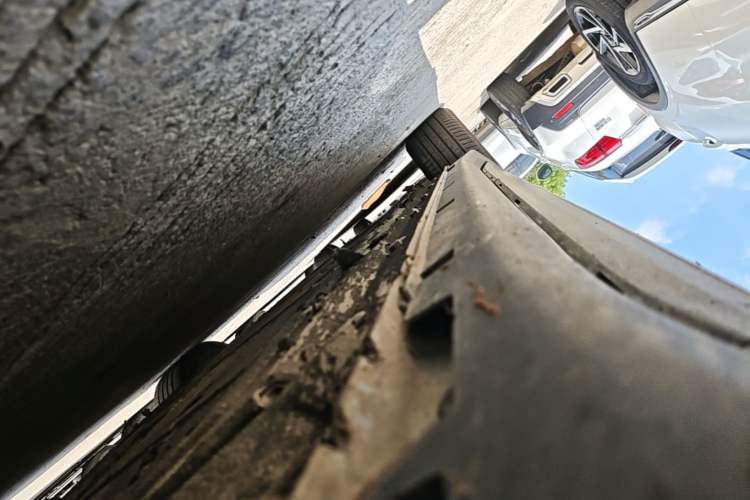 Used Leapmotor C11 2021 Luxury Edition Right Side Sill