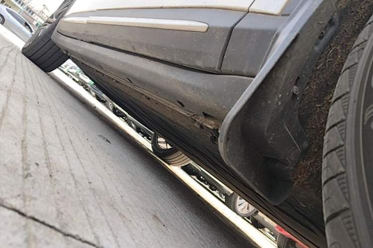 Used Leapmotor C11 2021 Luxury Edition Right Side Sill