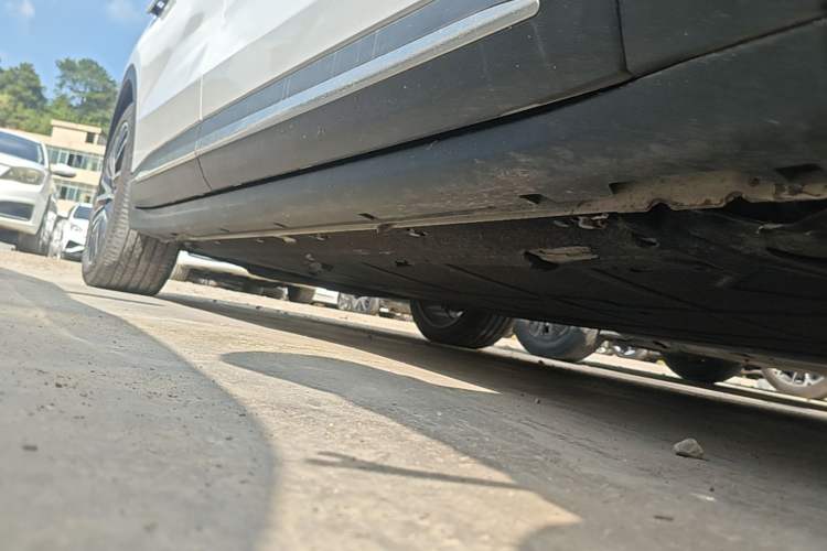 Used Leapmotor C11 2021 Revised Version Luxury Edition Right Side Sill