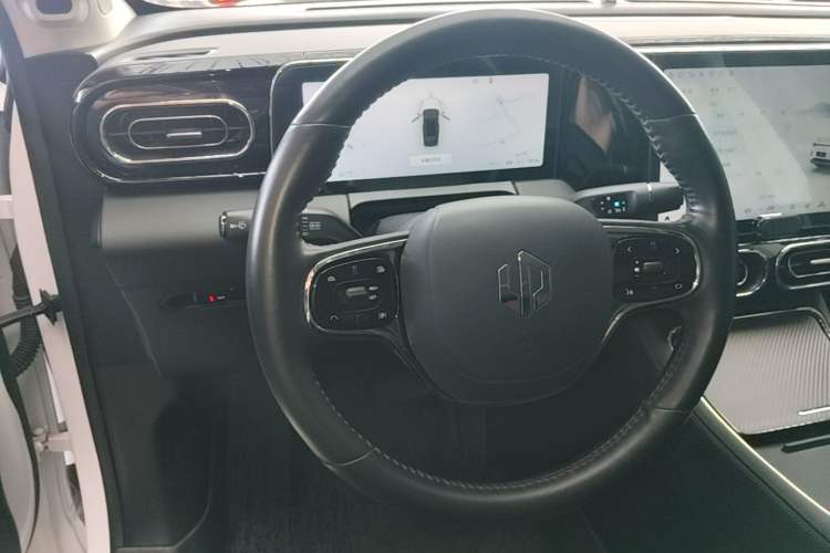 Used Leapmotor C11 2021 Deluxe Edition Steering Wheel