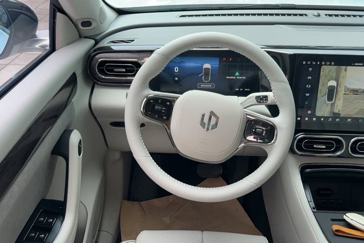 Used Leapmotor C11 2021 Revised Version Luxury Edition Steering Wheel