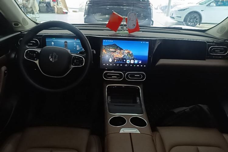 Used Leapmotor C11 2023 Pure Electric 500 Comfort Edition Center Console