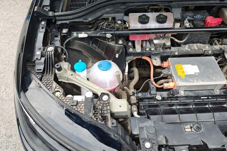Used Leapmotor C11 2023 Pure Electric Executive Edition Engine Bay Right