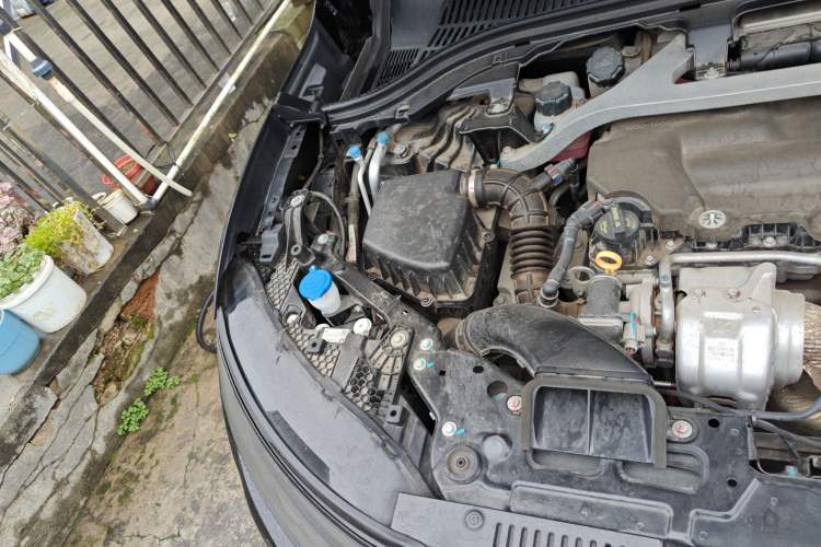 Used Leapmotor C11 2023 Range-Extended 180 Comfort Edition Engine Bay Right