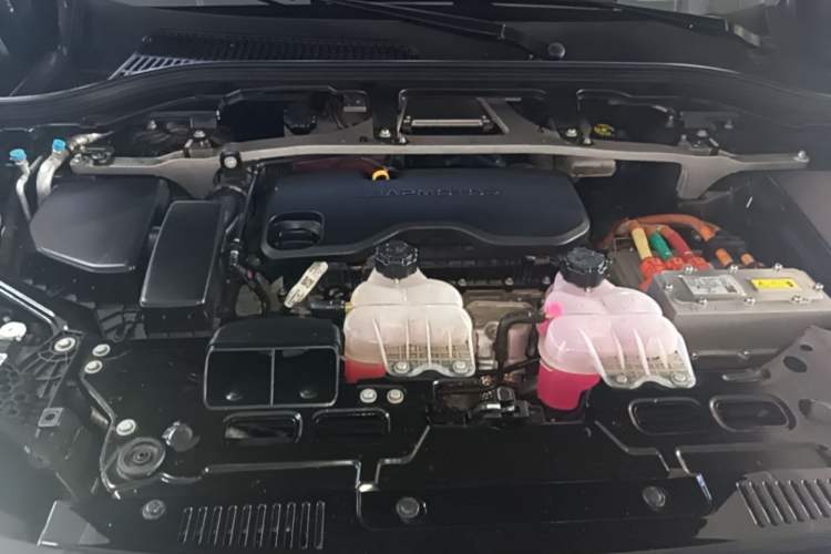 Used Leapmotor C11 2023 Range-Extended 300 Comfort Edition Engine Bay